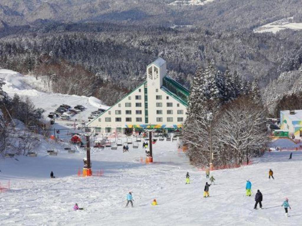 Washigatake Kogen Hotel Rainbow Gujo Buitenkant foto