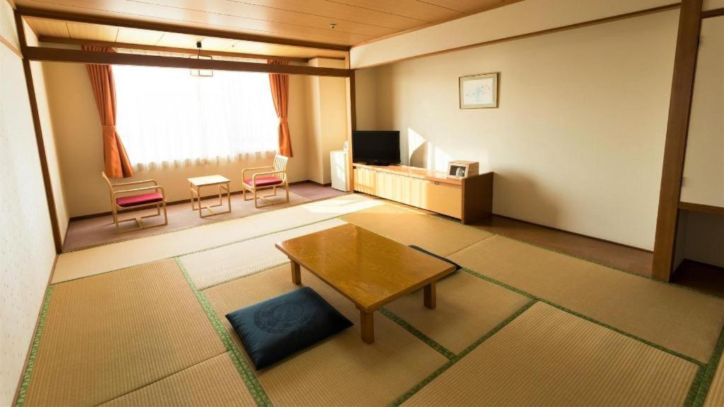 Washigatake Kogen Hotel Rainbow Gujo Buitenkant foto