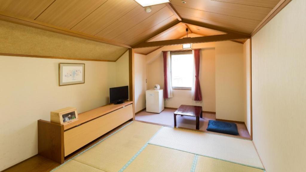 Washigatake Kogen Hotel Rainbow Gujo Buitenkant foto