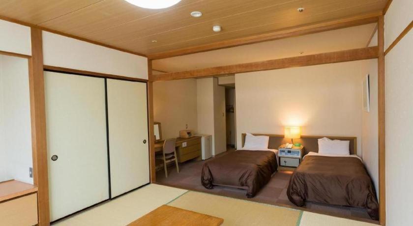 Washigatake Kogen Hotel Rainbow Gujo Buitenkant foto